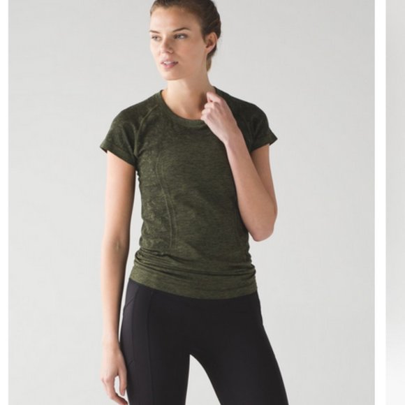 Lululemon Swiftly Tech Short Sleeve Crew - Black / Brave Olive - Size 4 - Picture 13 of 16
